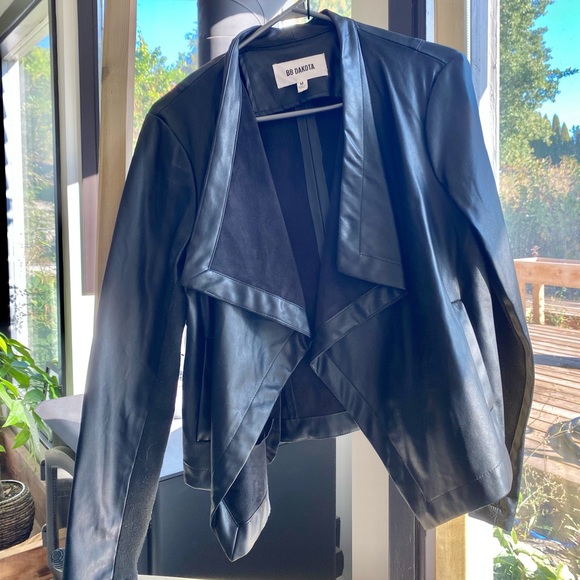 BB Dakota Jackets & Blazers - BB Dakota leather jacket